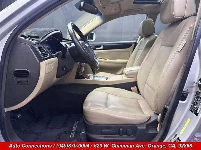 2012 Hyundai Genesis 3.8