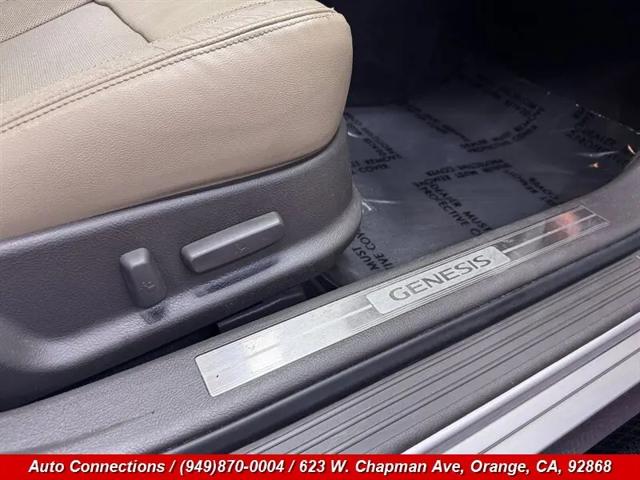 2012 Hyundai Genesis 3.8