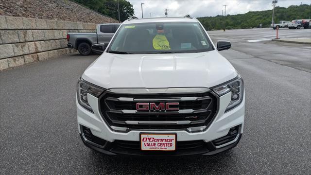 2024 GMC Terrain AWD AT4