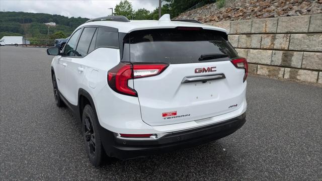 2024 GMC Terrain AWD AT4