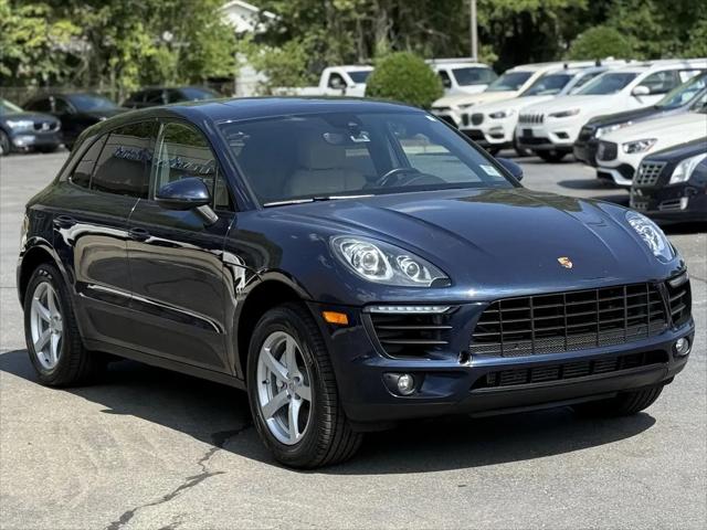 2017 Porsche Macan Macan
