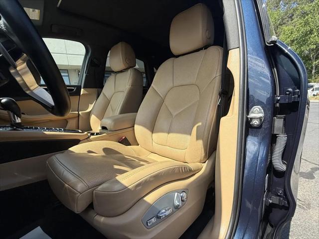 2017 Porsche Macan Macan