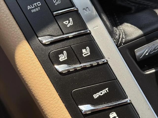 2017 Porsche Macan Macan
