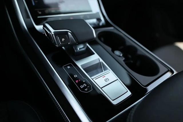 2026 Audi Q8 Premium Plus 55 TFSI quattro Tiptronic