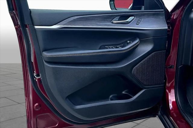 2023 Jeep Grand Cherokee Limited 4x2