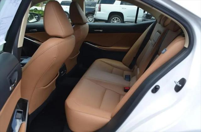 2016 Lexus IS 200t IS 200t