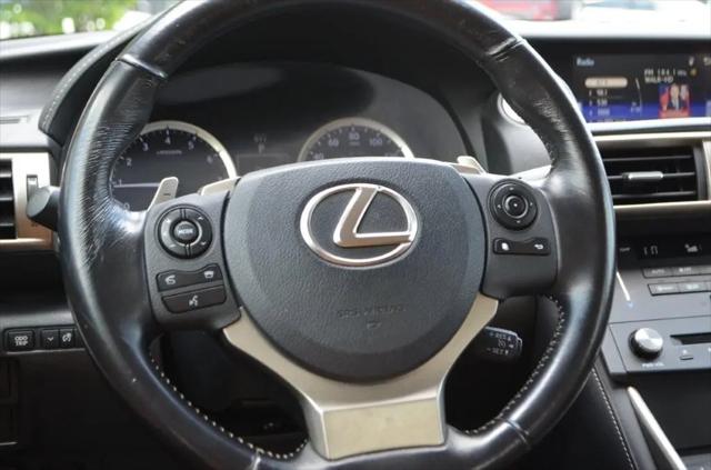 2016 Lexus IS 200t IS 200t