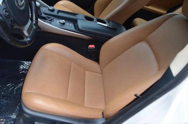 2016 Lexus IS 200t IS 200t