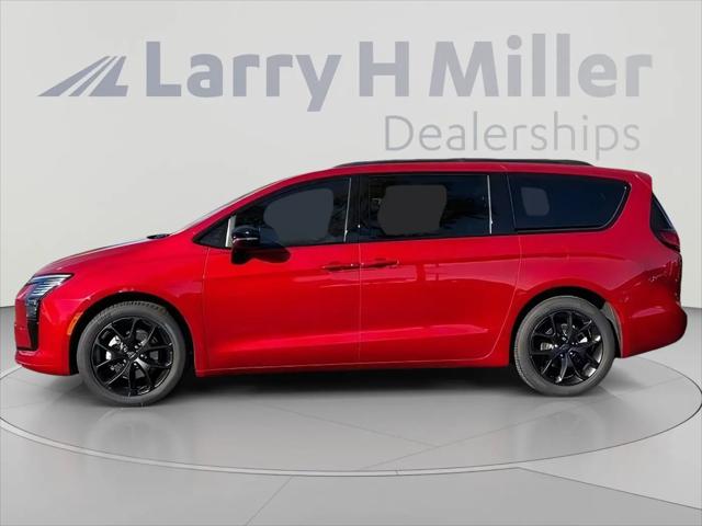 2027 Chrysler Pacifica Limited