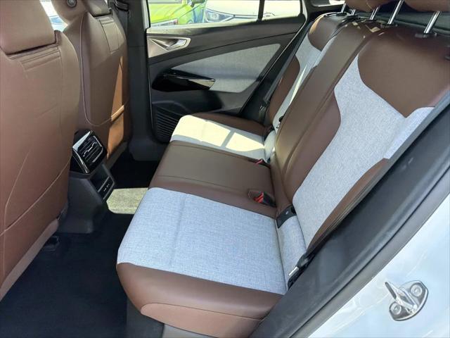 2023 Volkswagen ID.4 Pro