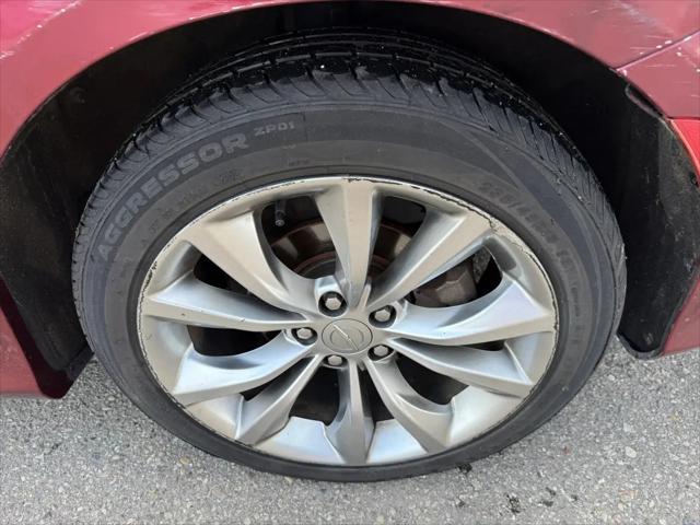 2016 Chrysler 200 S