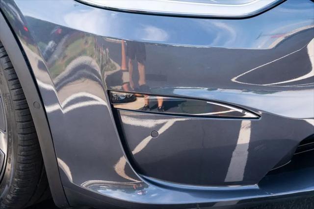 2023 Tesla Model X Standard Range