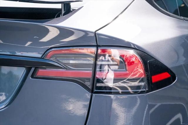 2023 Tesla Model X Standard Range