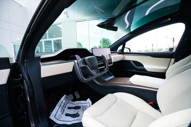 2023 Tesla Model X Standard Range