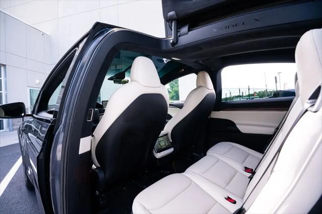 2023 Tesla Model X Standard Range