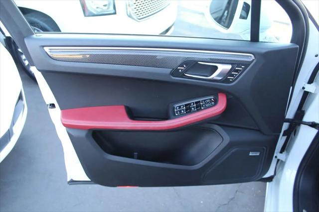 2017 Porsche Macan Turbo