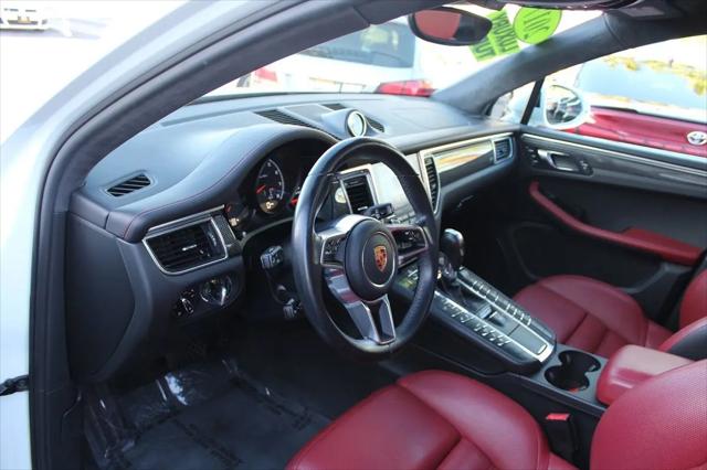 2017 Porsche Macan Turbo