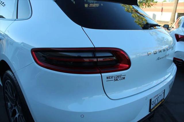 2017 Porsche Macan Turbo