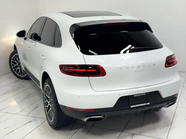 2017 Porsche Macan Base