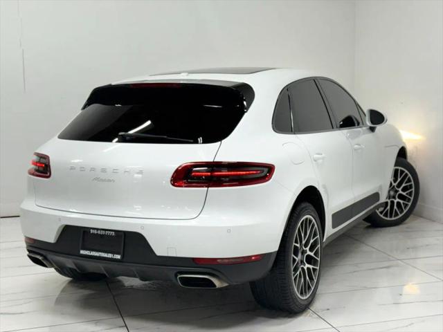 2017 Porsche Macan Base