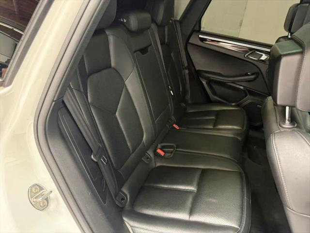 2017 Porsche Macan Base