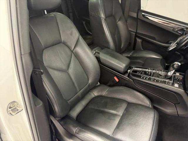 2017 Porsche Macan Base