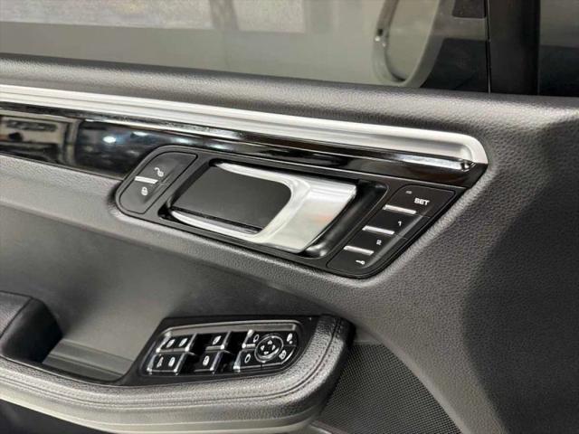 2017 Porsche Macan Base