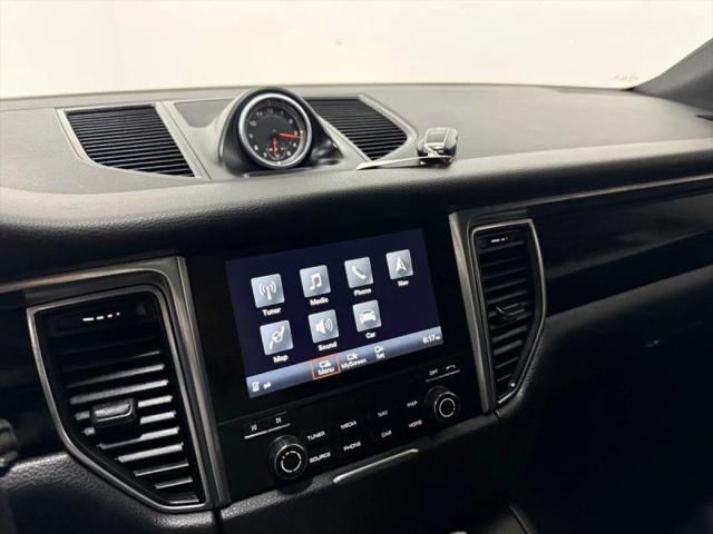 2017 Porsche Macan Base