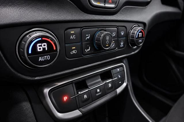 2024 GMC Terrain AWD AT4