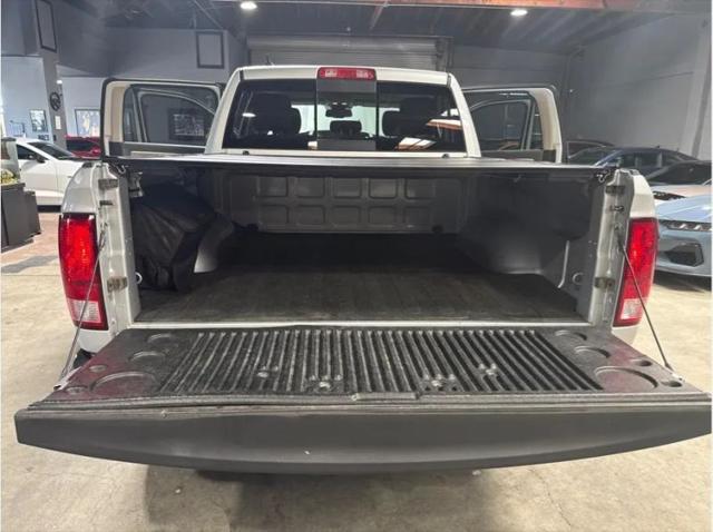2017 Ram 1500 Big Horn Crew Cab 4x4 57 Box