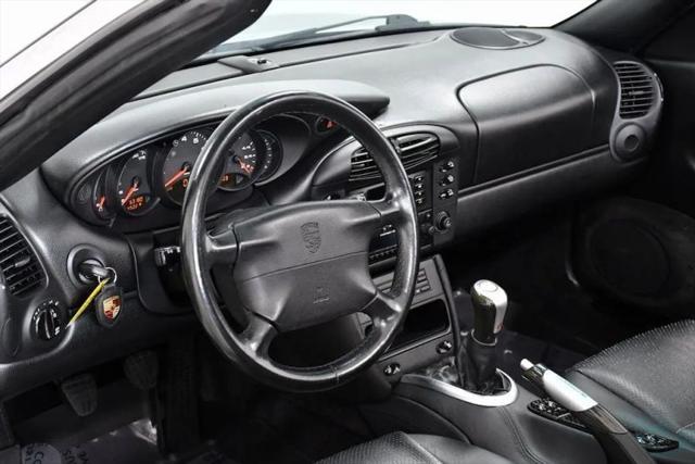 2000 Porsche 911 Carrera