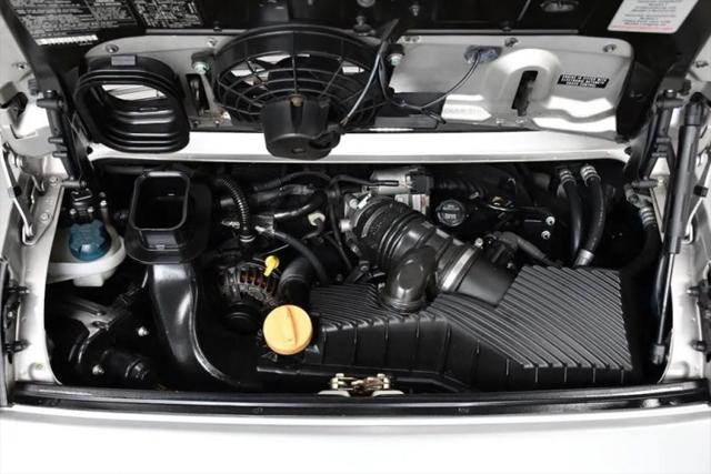 2000 Porsche 911 Carrera