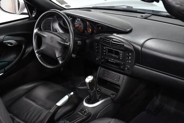 2000 Porsche 911 Carrera
