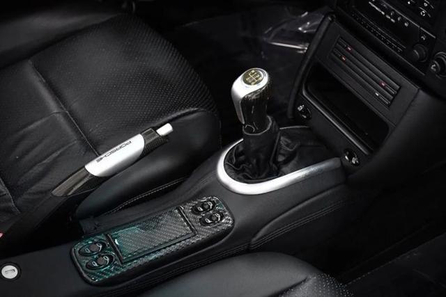 2000 Porsche 911 Carrera