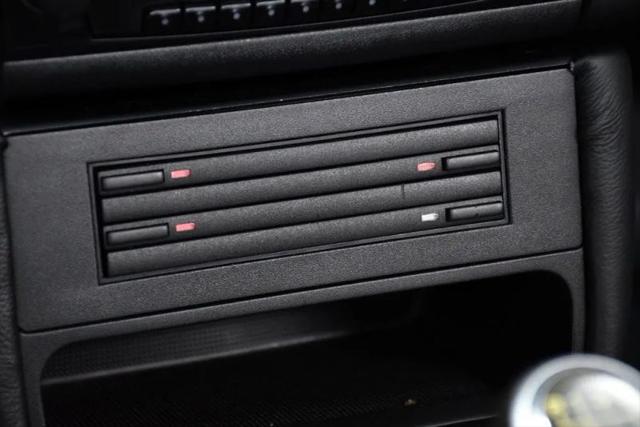 2000 Porsche 911 Carrera