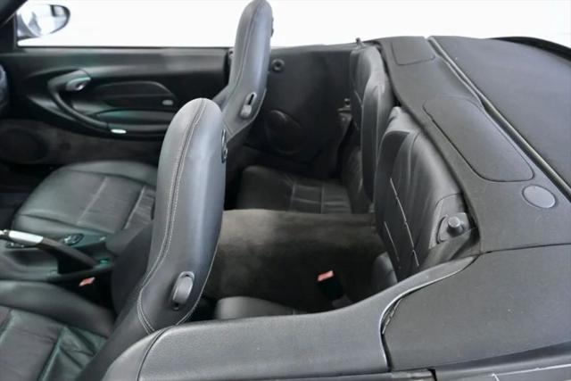 2000 Porsche 911 Carrera