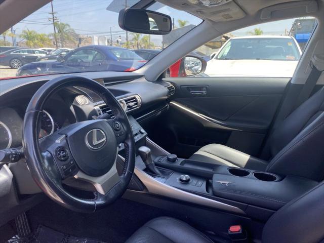 2016 Lexus IS 200t 200t