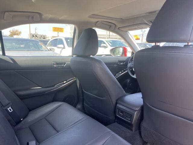 2016 Lexus IS 200t 200t
