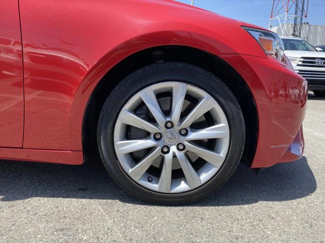 2016 Lexus IS 200t 200t
