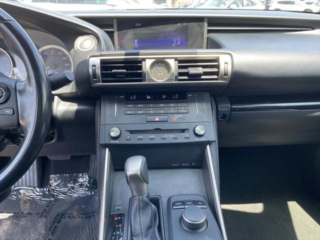 2016 Lexus IS 200t 200t
