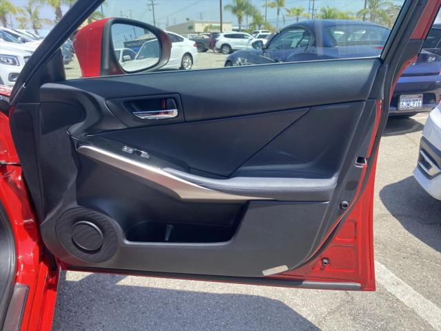 2016 Lexus IS 200t 200t