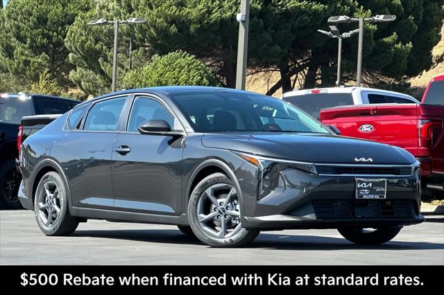 2026 Kia K4 LXS