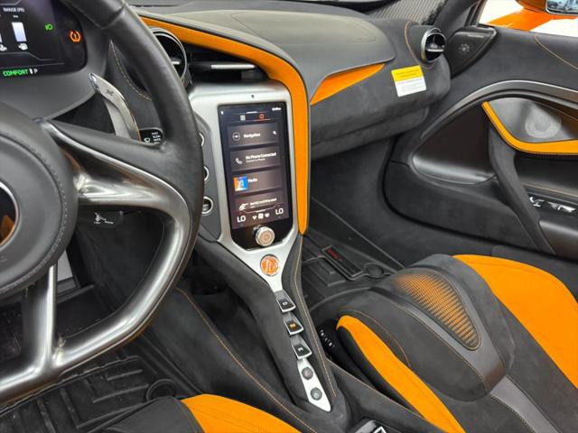 2025 McLaren 750S Spider