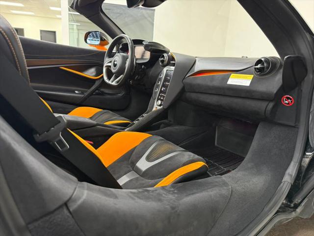 2025 McLaren 750S Spider