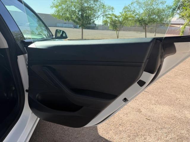 2021 Tesla Model 3 Standard Range Plus Rear-Wheel Drive