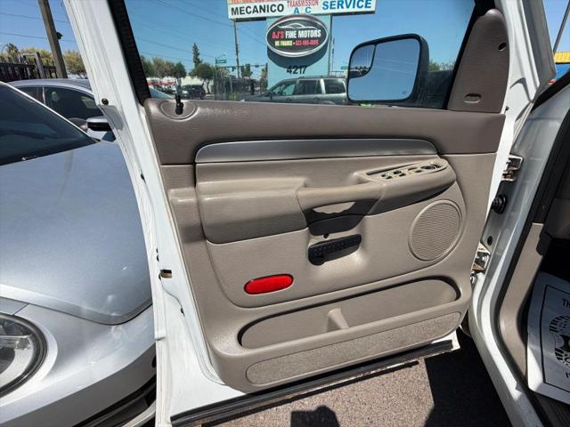 2004 Dodge Ram 3500 SLT/Laramie