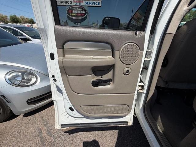 2004 Dodge Ram 3500 SLT/Laramie