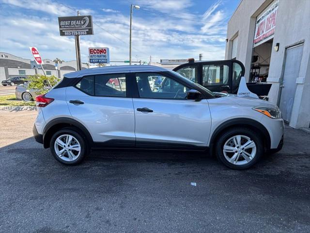 2019 Nissan Kicks S