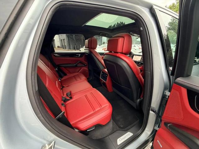 2021 Porsche Cayenne Base