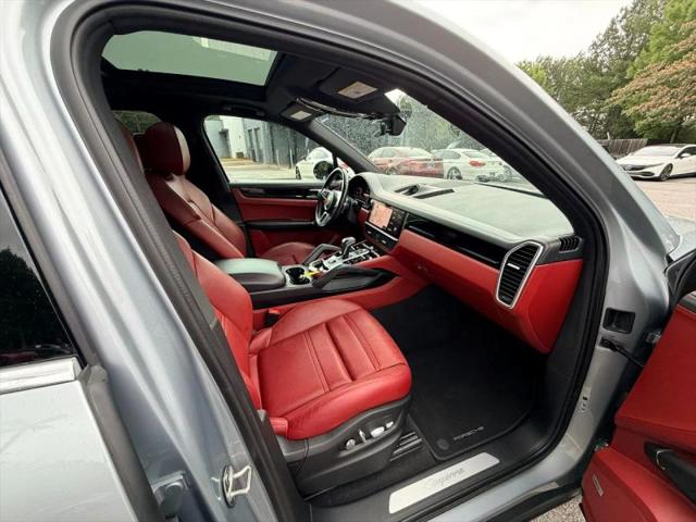 2021 Porsche Cayenne Base